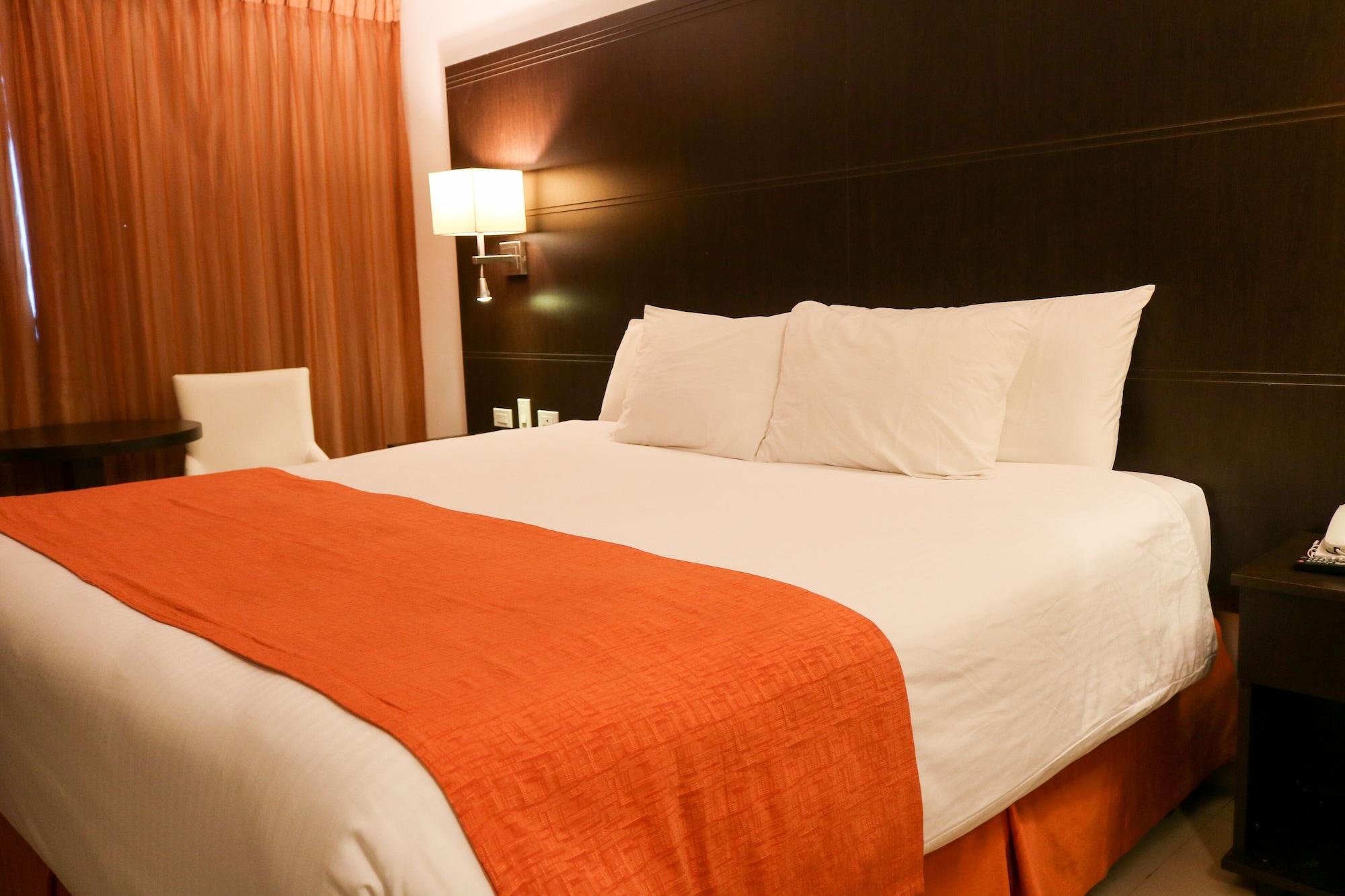 Hotel Faranda Express Soloy And Casino, A Member Of Radisson Individuals Панама Сити Екстериор снимка