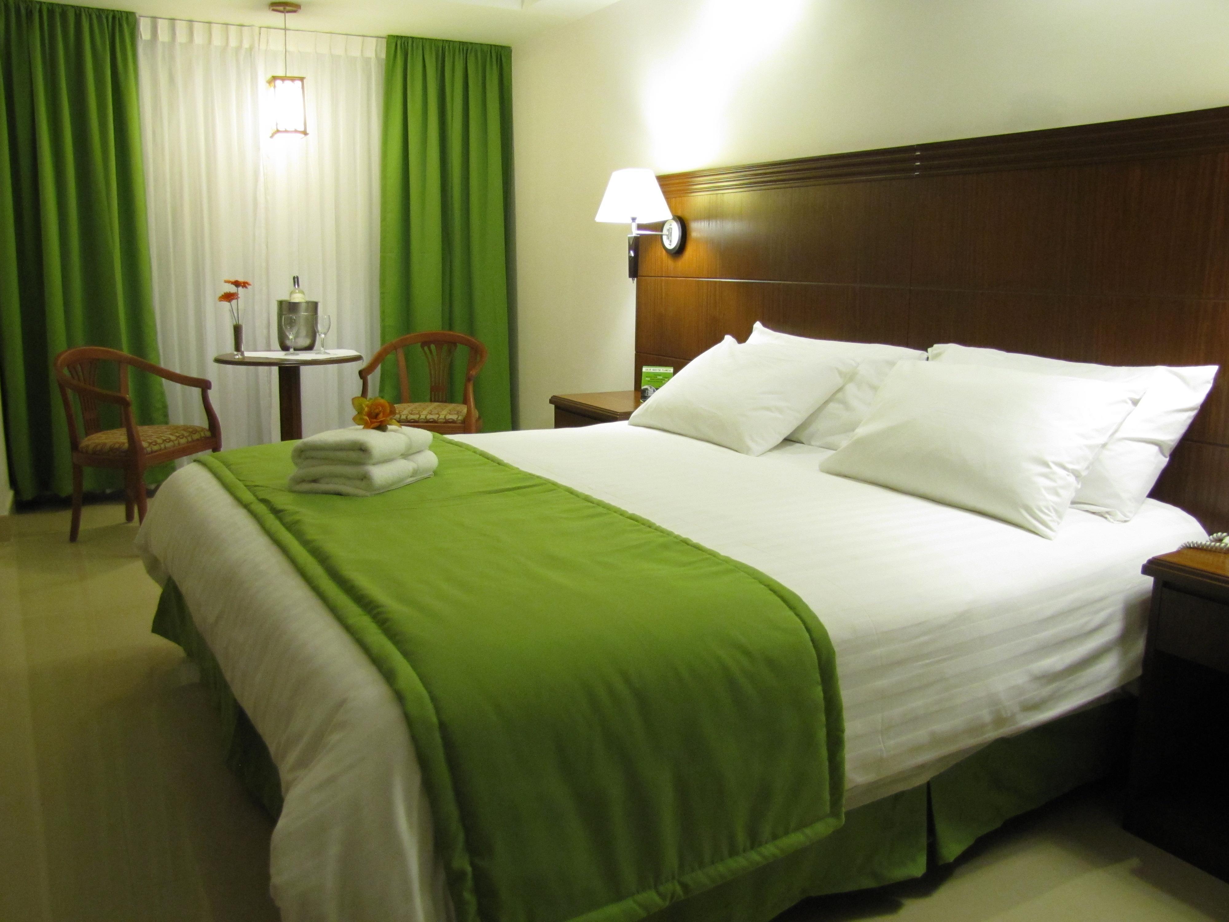 Hotel Faranda Express Soloy And Casino, A Member Of Radisson Individuals Панама Сити Екстериор снимка