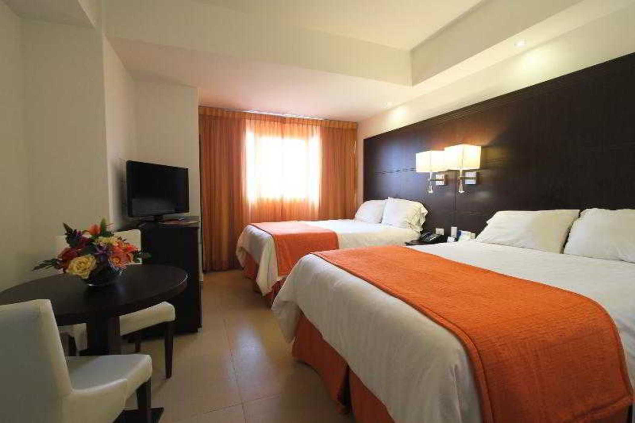 Hotel Faranda Express Soloy And Casino, A Member Of Radisson Individuals Панама Сити Екстериор снимка