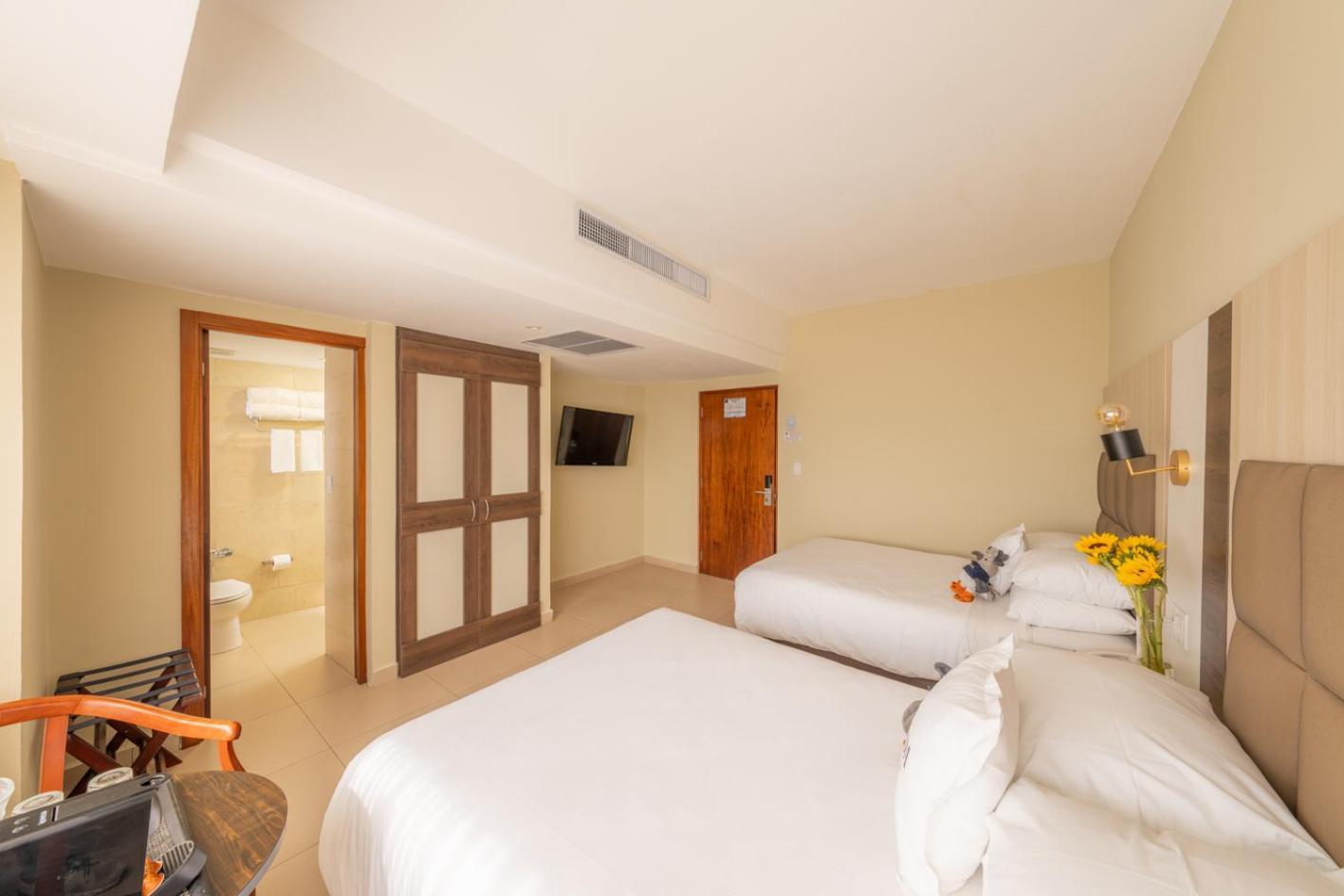 Hotel Faranda Express Soloy And Casino, A Member Of Radisson Individuals Панама Сити Екстериор снимка