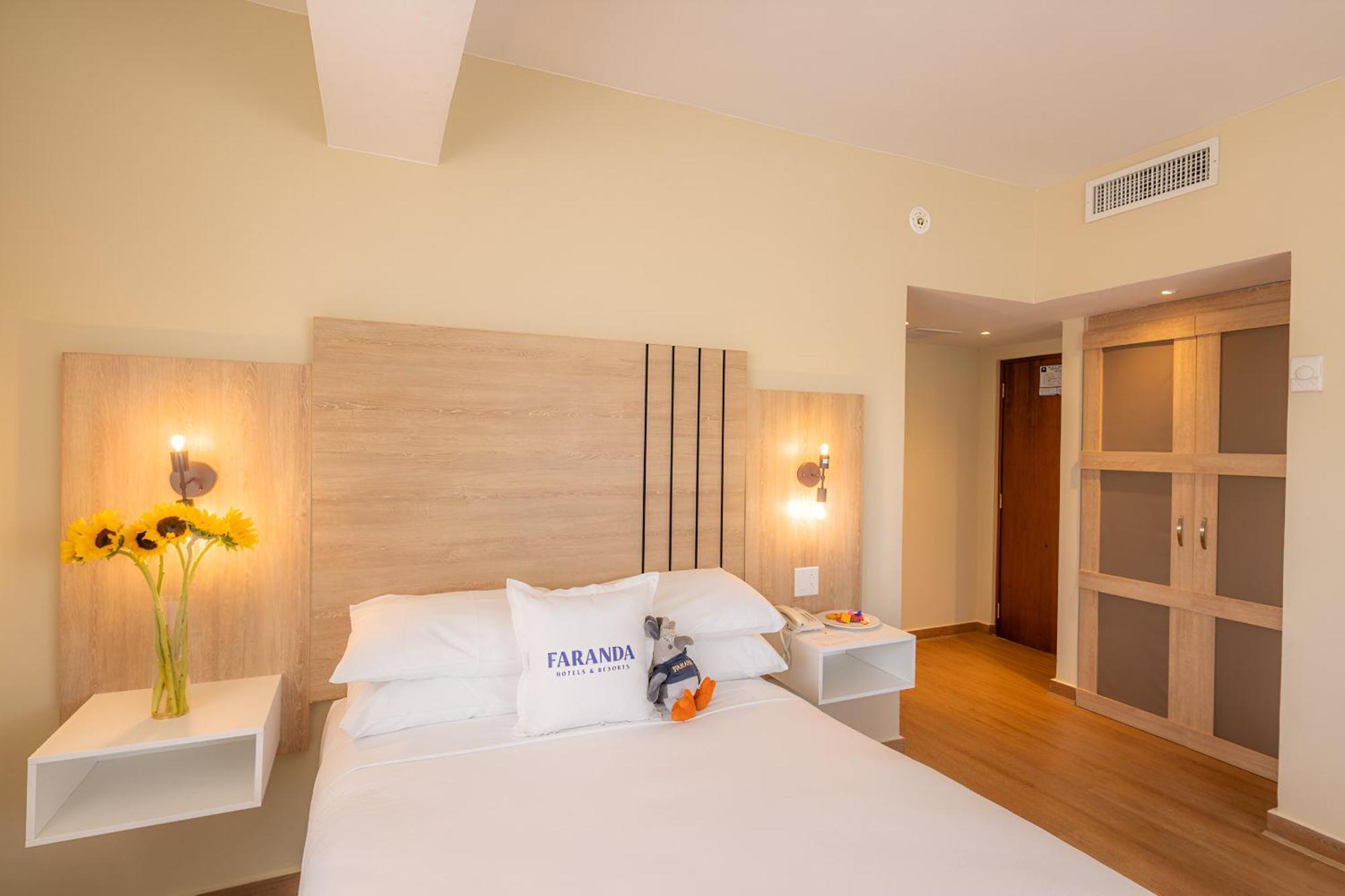Hotel Faranda Express Soloy And Casino, A Member Of Radisson Individuals Панама Сити Екстериор снимка
